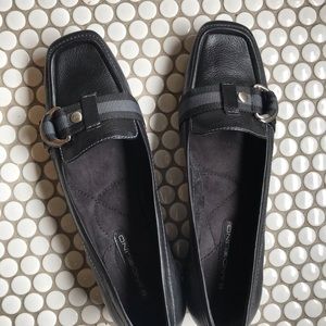 Women’s Black leather loafers
